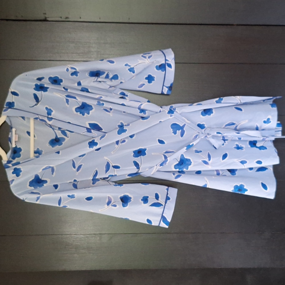 Oscar De La Renta Pink Label Robe. Blue poppy. Size 1X.